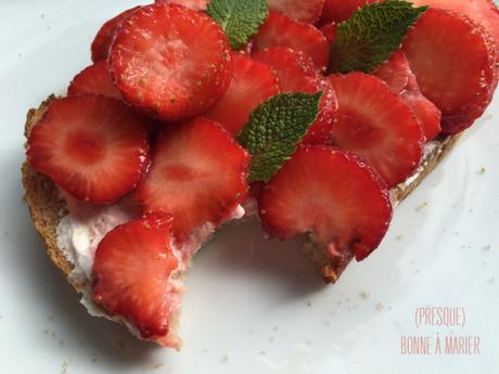 Tartine amoureuse aux fraises ♥