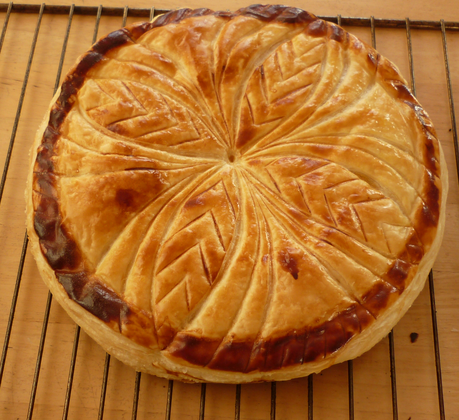 Galette des rois Frangipane, poires et chocolat