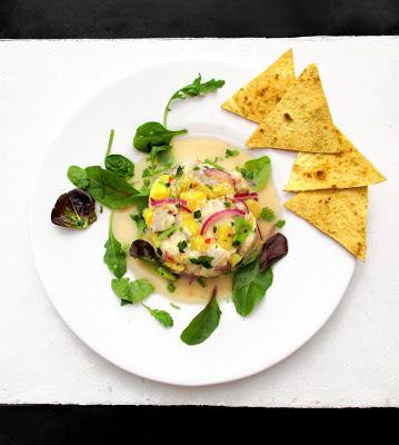 Ceviche de Daurade Exotique, Ananas / Avocat & Chips de Tortillas