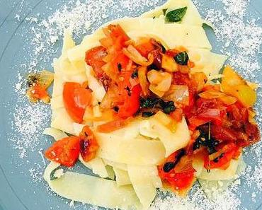 Tagliatelles express aux tomates rôties