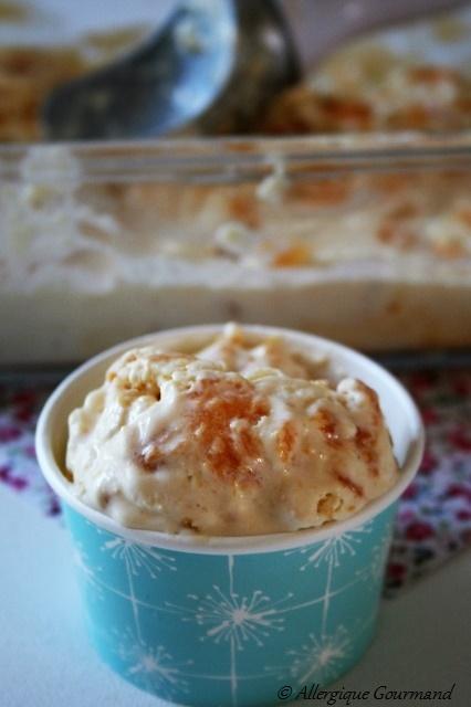 Crème glacée à la pêche et fleur d'oranger,  sans oeufs, gluten