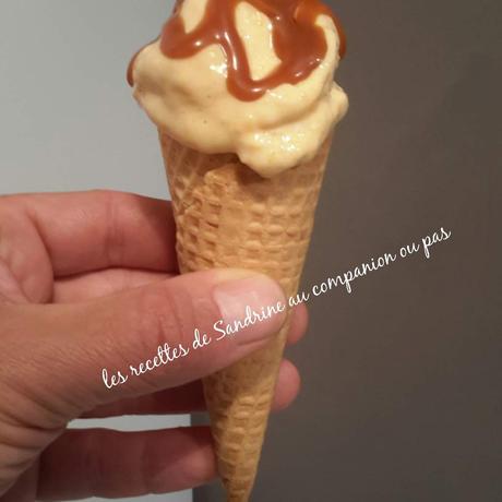 Glace aux abricots et caramel beurre salé