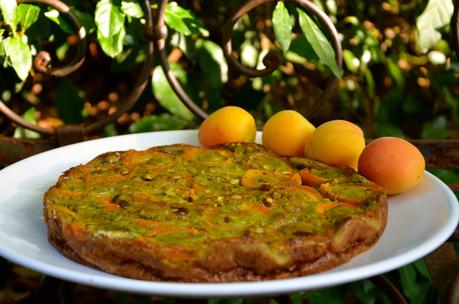 Clafoutis aux abricots et pistaches