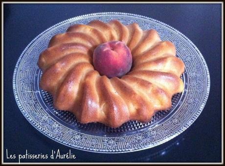 Gâteau moelleux aux pêches