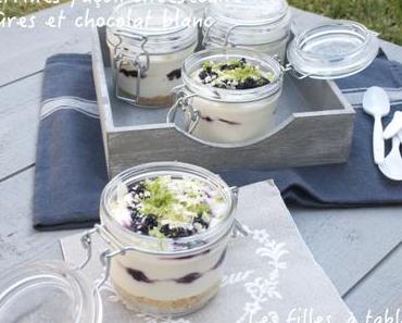 Verrines façon cheesecake, mûres et chocolat blanc
