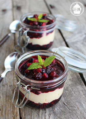 Verrines façon cheesecake, mûres et chocolat blanc