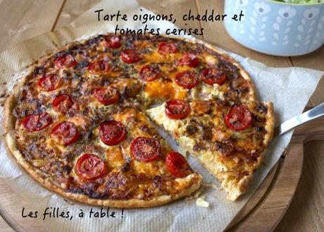 Tarte oignons, cheddar et tomates cerises