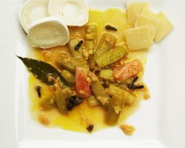 Ragoût de rhubarbe aux multiples saveurs et aux deux fromages