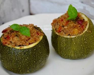 Courgettes farcies au quinoa et aux légumes