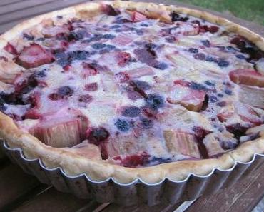 Tarte à la rhubarbe & fruits rouges