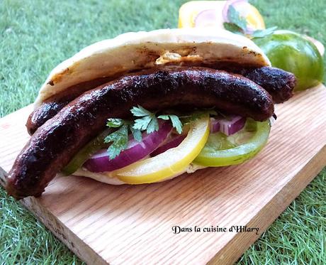 Sandwich pita houmous merguez aux saveurs orientales / Hummus and merguez pita sandich and its Oriental flavors