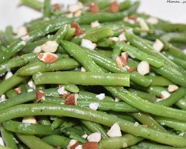 Haricots verts à l’ail et aux noisettes