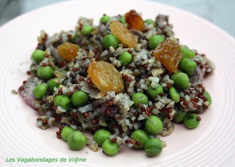 Salade quinoa, boulgour, petits pois et raisins secs