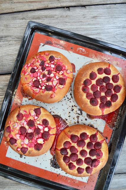 Tartelettes levées framboises et pralines roses