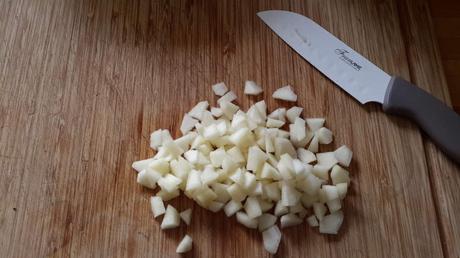 Samoussas au rondelé aux noix, poire, noix de boeuf séchée et basilic