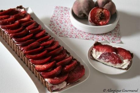 Tarte aux pêches de vigne sur une mousse légère, Bio, sans oeufs, gluten...