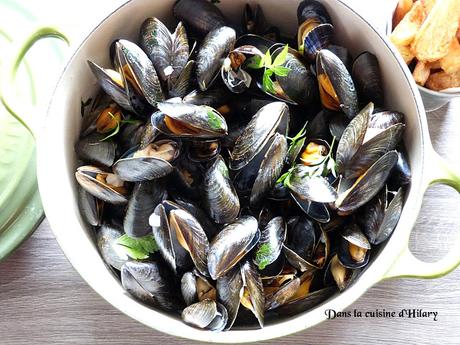 Moules marinières / White wine and parsley mussels