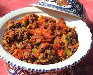 tajone de viande hachée et épices