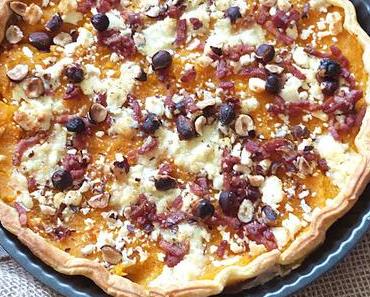 Tarte d'automne à la courge butternut, chèvre, lardons et noisettes / Butternut squash, goat cheese, bacon and hazzelnut pie