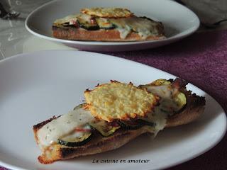 Bruschetta gourmandes et chips de fromage