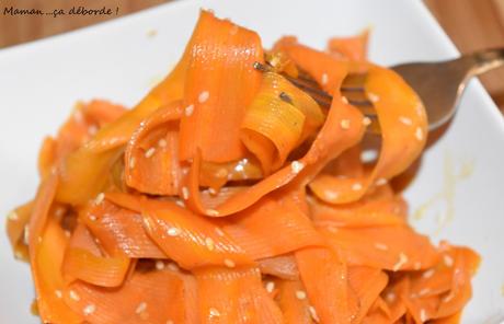 Tagliatelles de carottes à la sauce soja