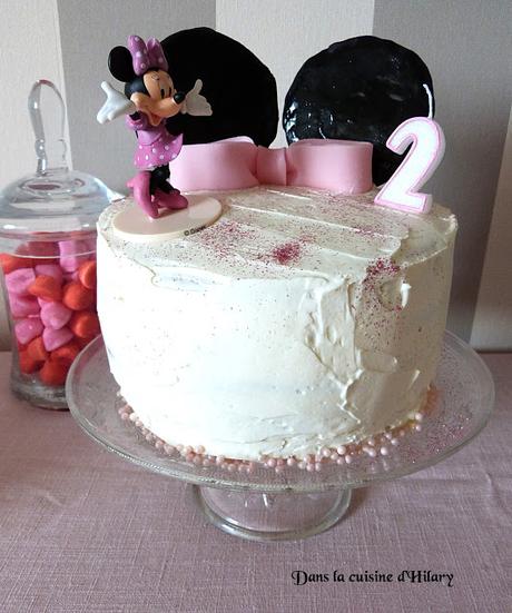 Pinata cake version Minnie Mouse pour les 2 ans d'une princesse / Minnie Mouse Pinata cake for a 2 year old princess