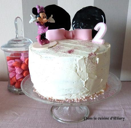 Pinata cake version Minnie Mouse pour les 2 ans d'une princesse / Minnie Mouse Pinata cake for a 2 year old princess