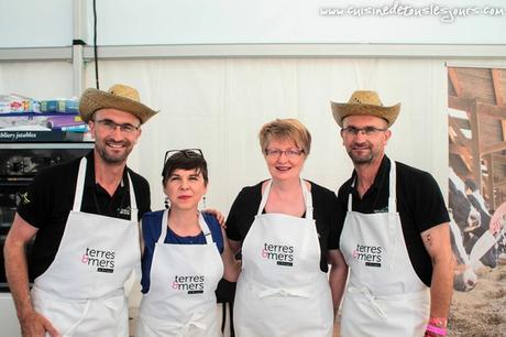 De gauche à droite : Jo Le Feuvre, Agriculteur de Bretagne - Christelle Capitaine, Cuisinedetouslesjours.com - Marie-Line Courtin, Guyader - Rémi Le Feuvre, Agriculteurs de Bretagne - Joutes Culinaires - Terres et Mers de Bretagne - Brest 2016 - ©www.cuisinedetouslesjours.com