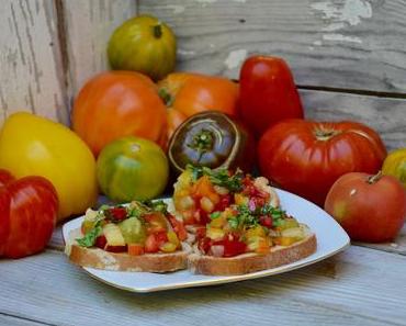 Tartines de tomates au basilic