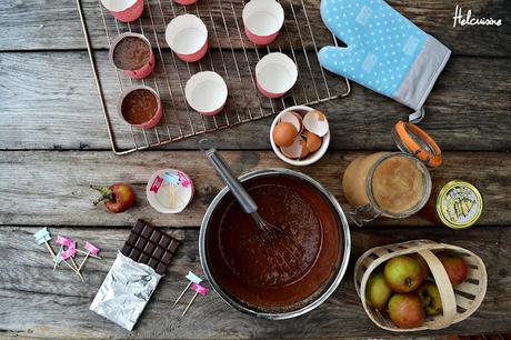 Gâteaux au chocolat et compote de pommes (healthy)