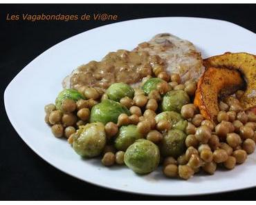 Escalopes de veau aux pois chiches, choux de Bruxelles et potimarron