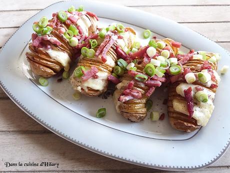 Pommes de terres Hasselback garnies (cheddar, bacon et cébette) / Loaded Hasselback potatoes