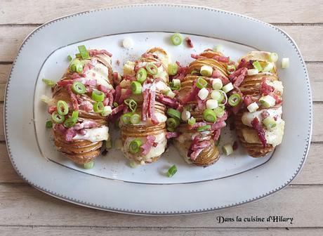 Pommes de terres Hasselback garnies (cheddar, bacon et cébette) / Loaded Hasselback potatoes