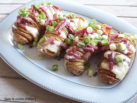 Pommes de terres Hasselback garnies (cheddar, bacon et cébette) / Loaded Hasselback potatoes