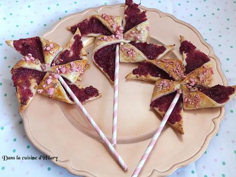 Moulins à vent gourmands pommes-framboises et pralines roses / Apple-raspberry and pink praline puff pastry windmill