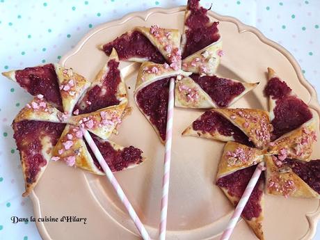 Moulins à vent gourmands pommes-framboises et pralines roses / Apple-raspberry and pink praline puff pastry windmill