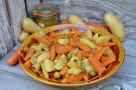 Tajine de carottes, pommes de terre et olives vertes