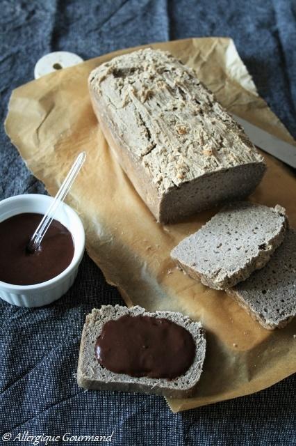 Pâte à tartiner Bio, choco-banane-coco, sans allergènes ni gluten.