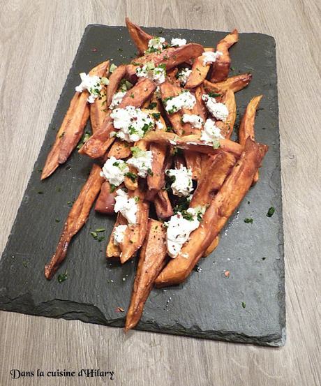 Frites de patates douces au chèvre, ail et persil / Sweet potato wedges with goat cheese, garlic and parsley