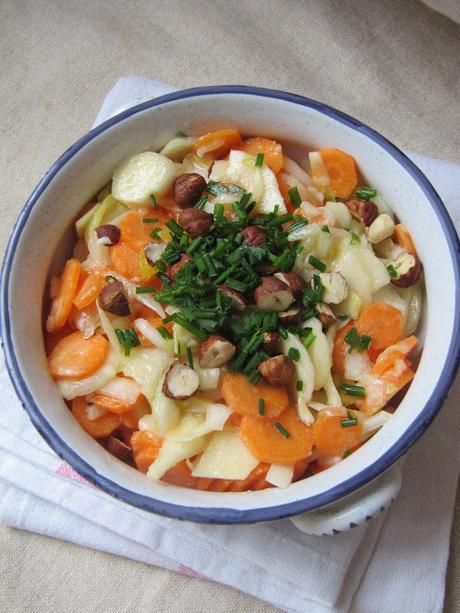 Salade d'endive, carotte, pomme & poire