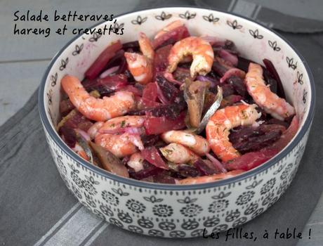 Salade de betteraves, hareng fumé doux et crevettes