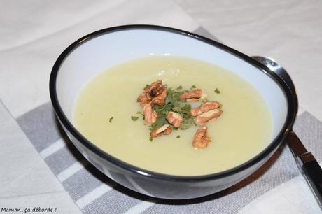 Velouté de chou blanc et noix