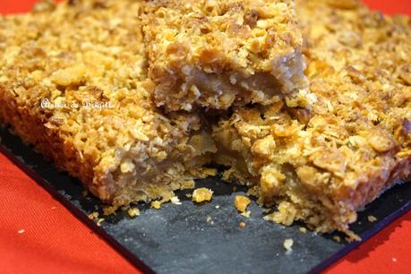 Carré ou crumble aux pommes ,avoine et maïs