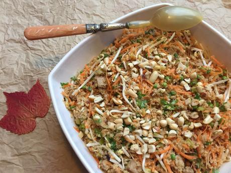 Salade végétale quinoa tofu et petits légumes d’automne