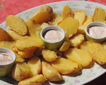 Pommes de terre au four et crème au paprika