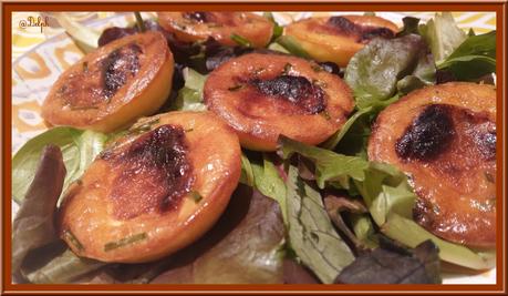 Bouchées au Chavignol, miel et ciboulette