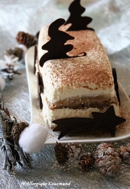 Bûche pain d'épices, poires, mousse mascarpone Bio, sans oeufs ni gluten....