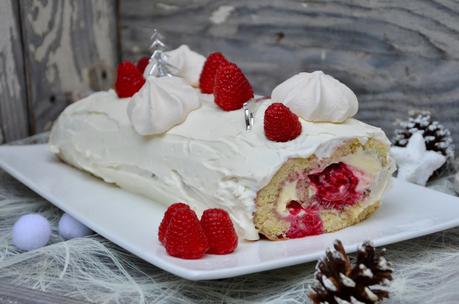 Bûche tiramisu framboises