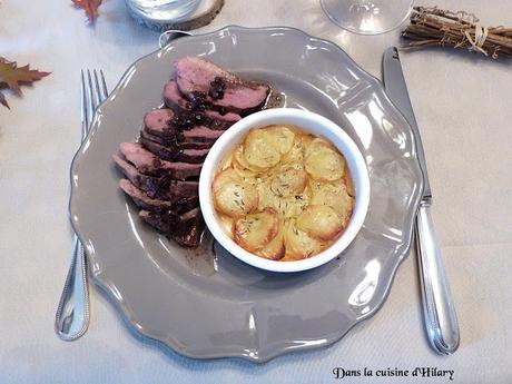 Magret de canard et sa sauce vin rouge - poivre et ses pommes de terre Anna Jour 10  🎄 / Duck breast and its wine and pepper sauce, Anna potatoes