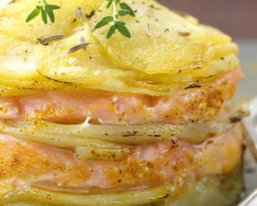 Mille feuilles de pommes de terre au saumon